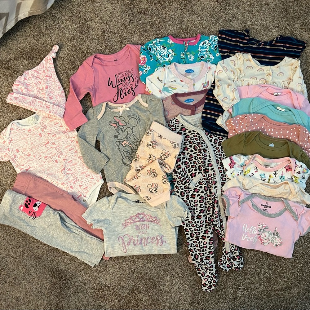 6-9 Months Girls Assorted Bundle - Lot of 21 pieces! Great condition!